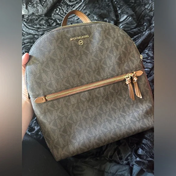 Michael Kors medium backpack. Used but in great condition. Michael Kors | Bags | Michael Kors Backpack Tan And Black  main image 3